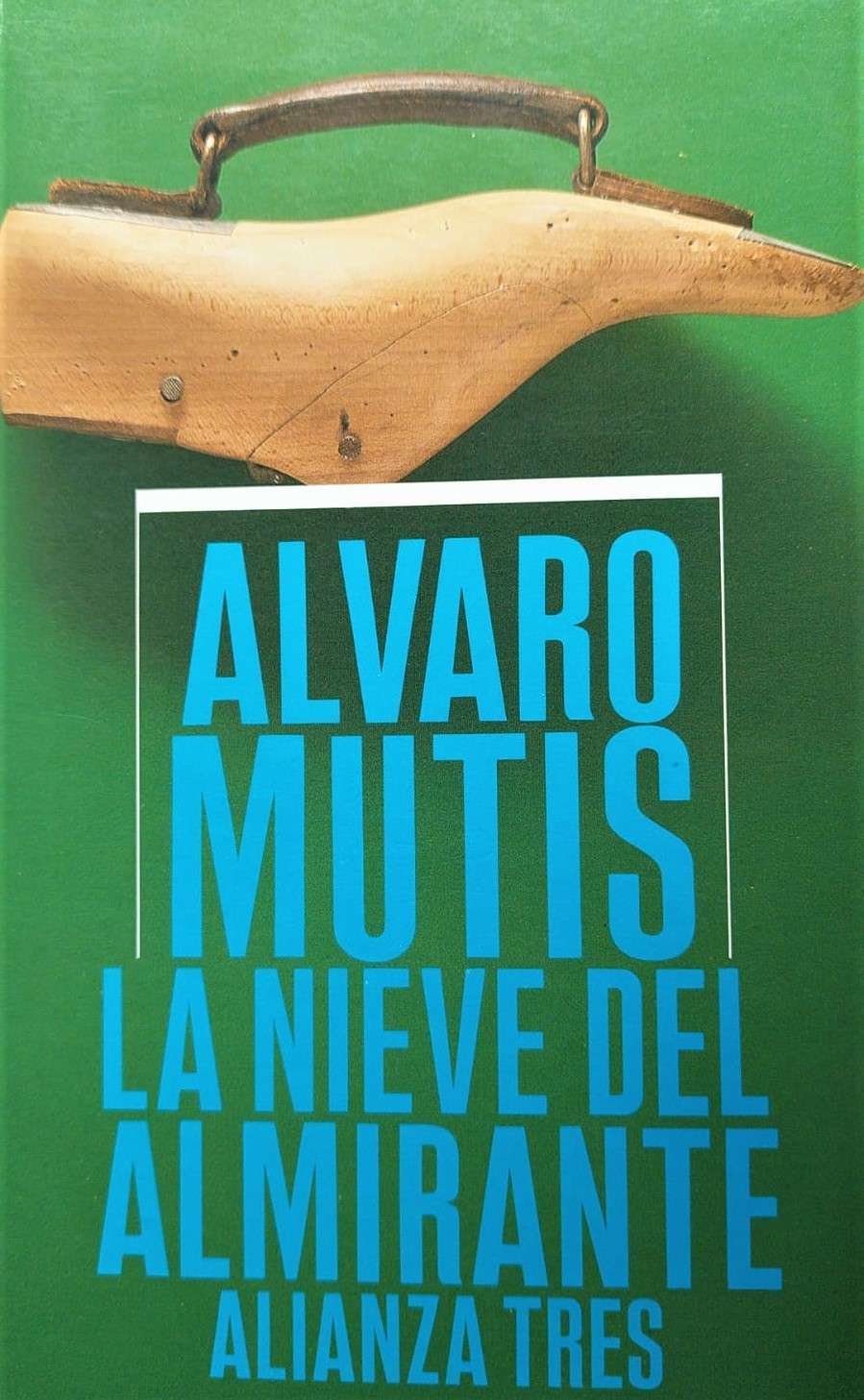 La nieve del almirante (Spanish language, Alianza)